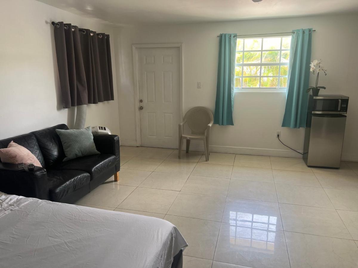 Miami Haven By Airport Villa Kültér fotó